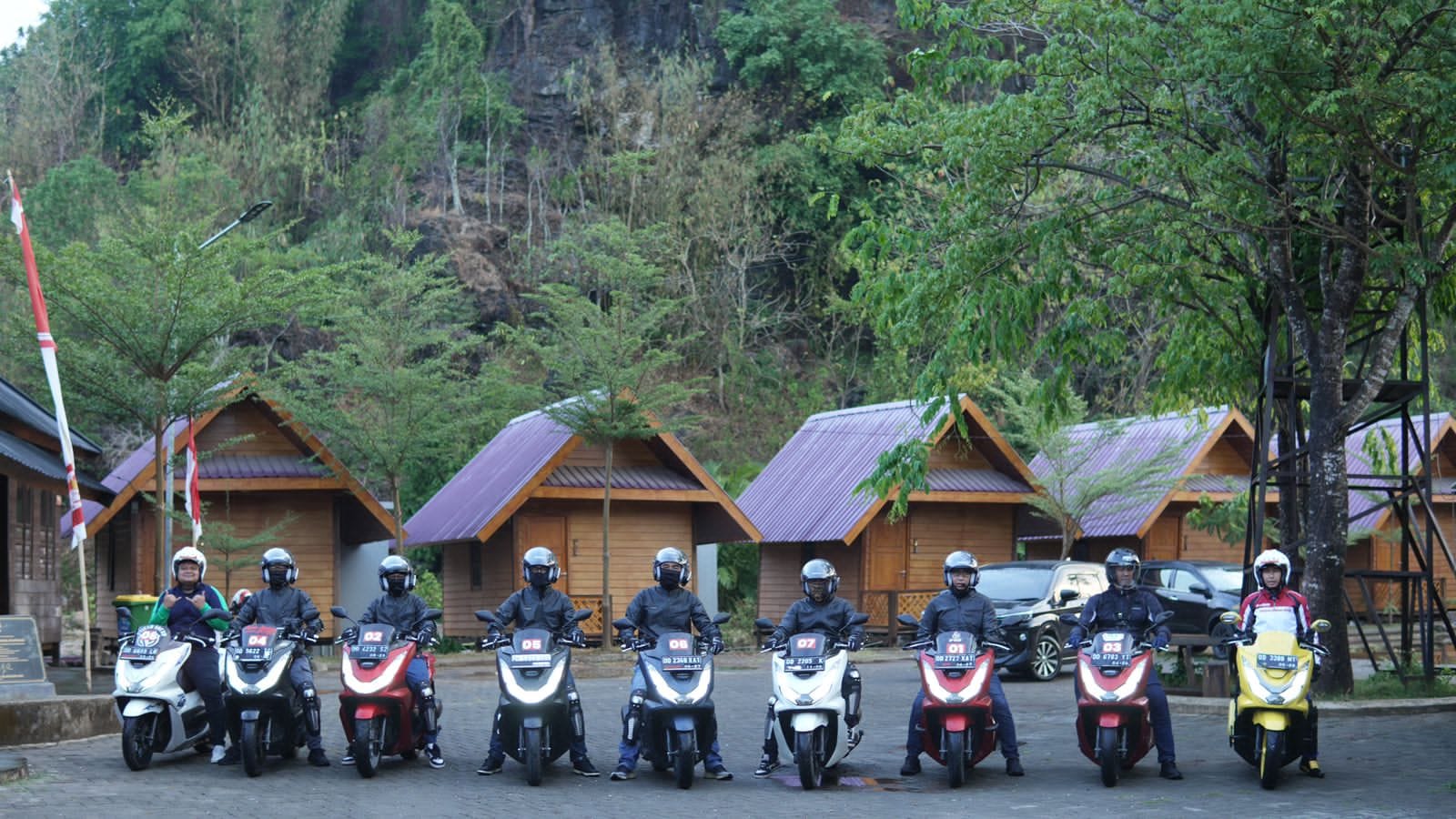 Pecinta Honda PCX160 Ramaikan Gelaran HBD Makassar