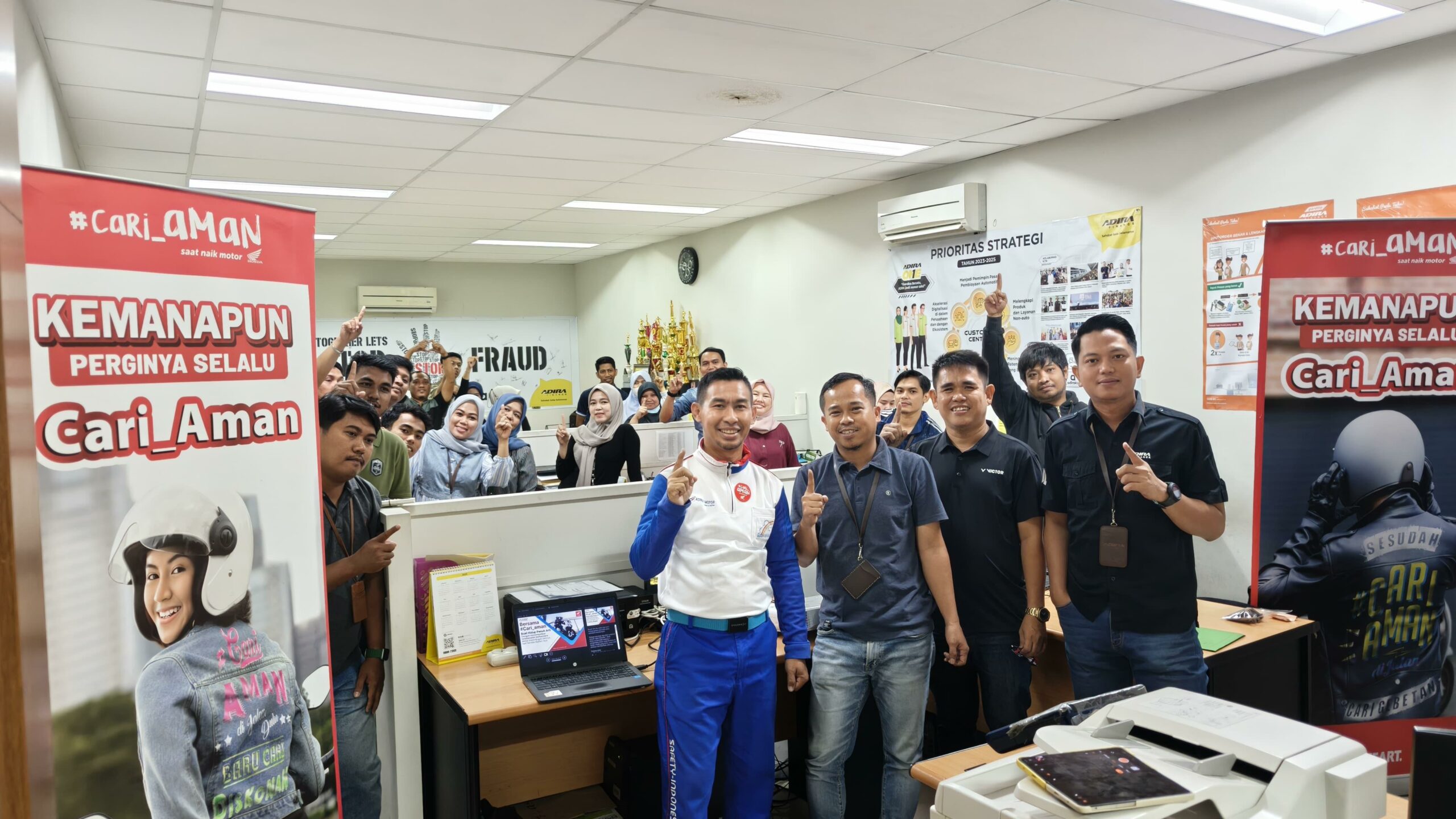 Asmo Sulsel Gencarkan Edukasi Safety Riding di Adira Parepare