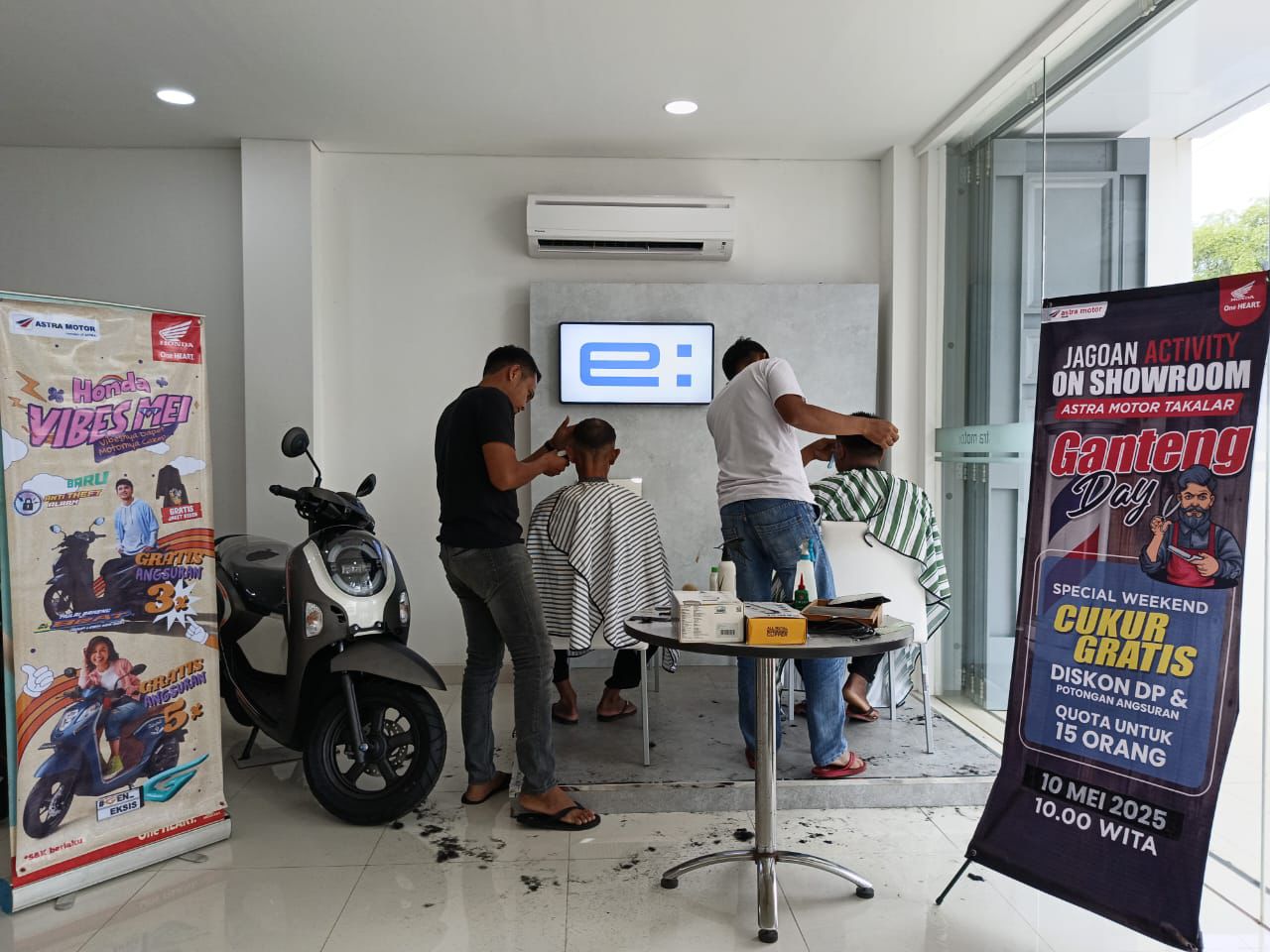 Asmo Sulsel Gelar “Ganteng Day”, Ajak Pecinta Motor Honda Tampil Rapi Lewat Cukur Gratis
