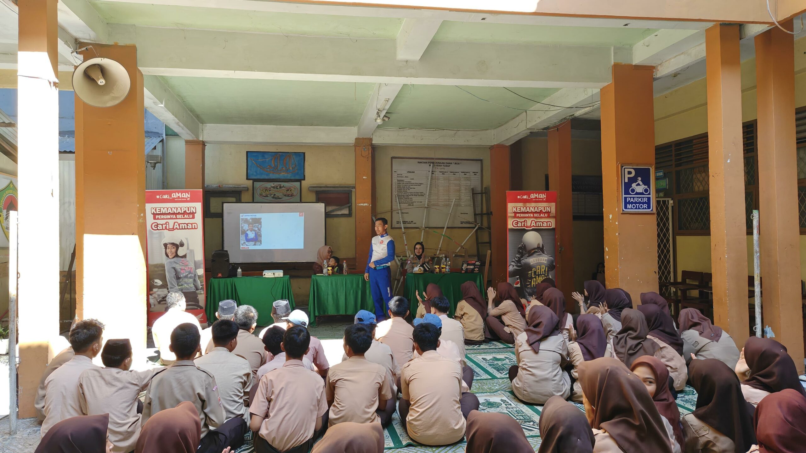 Asmo Sulsel Tanamkan Budaya Safety Riding Sejak Dini di MAN dan MTS Syekh Yusuf